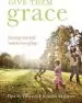 Audiobook Give Them Grace: Dazzling Your Kids With the Love of Jesus author Elyse M. Fitzpatrick